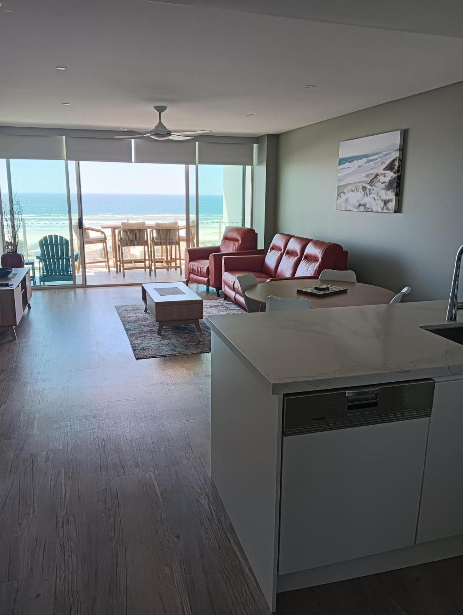 Kirra Surf Apartments Gold Coast Exterior photo