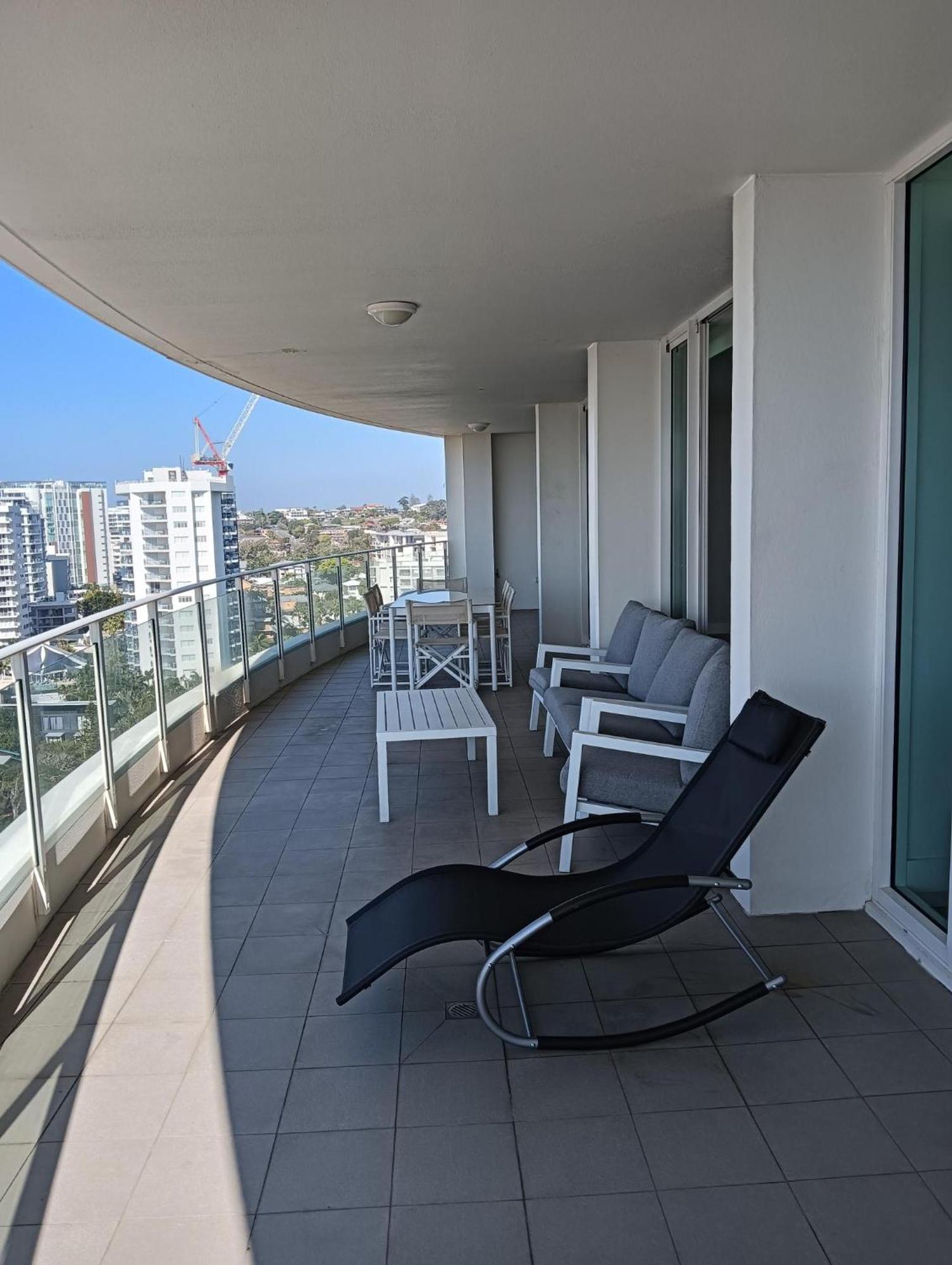Kirra Surf Apartments Gold Coast Exterior photo
