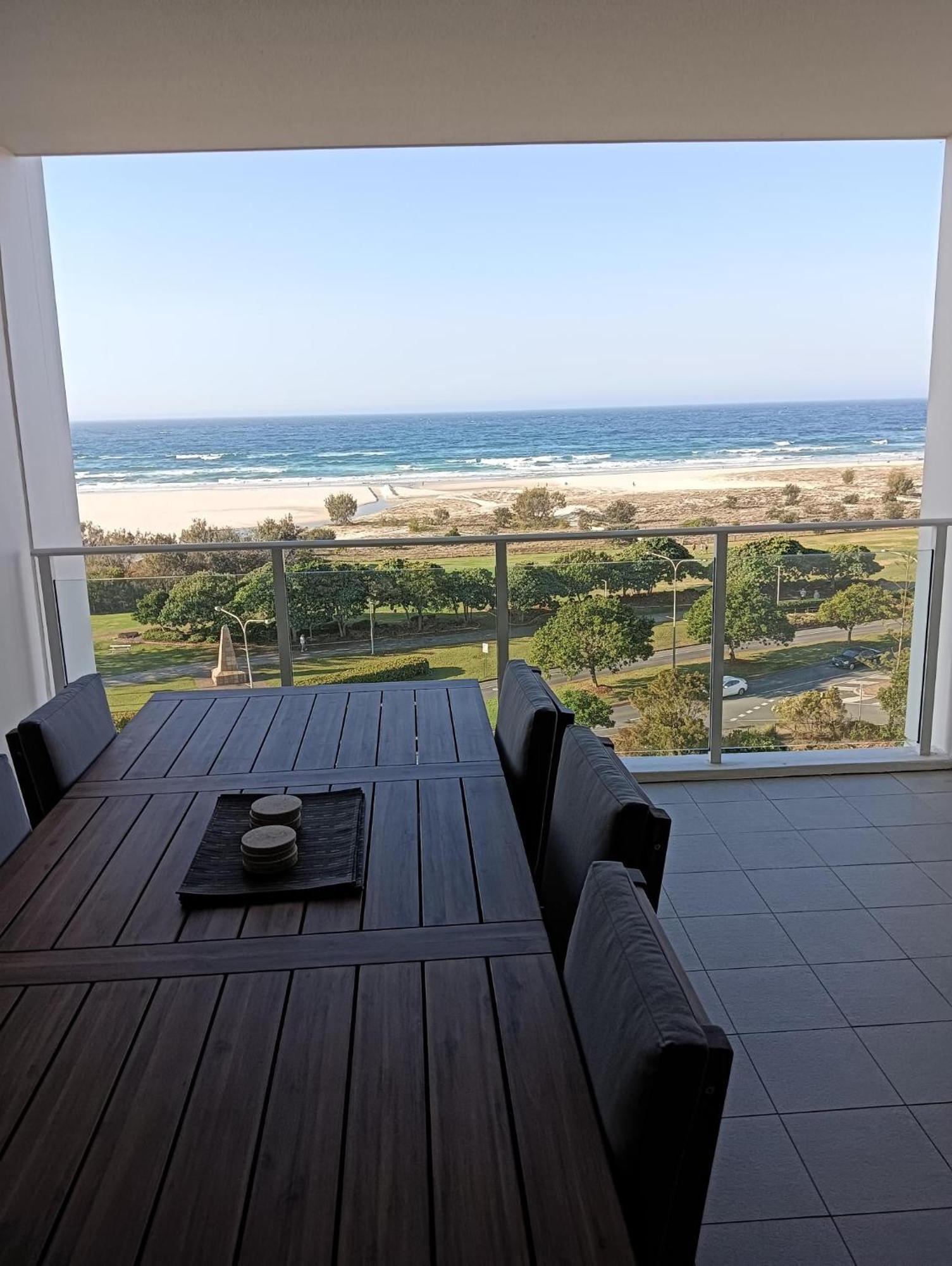 Kirra Surf Apartments Gold Coast Exterior photo